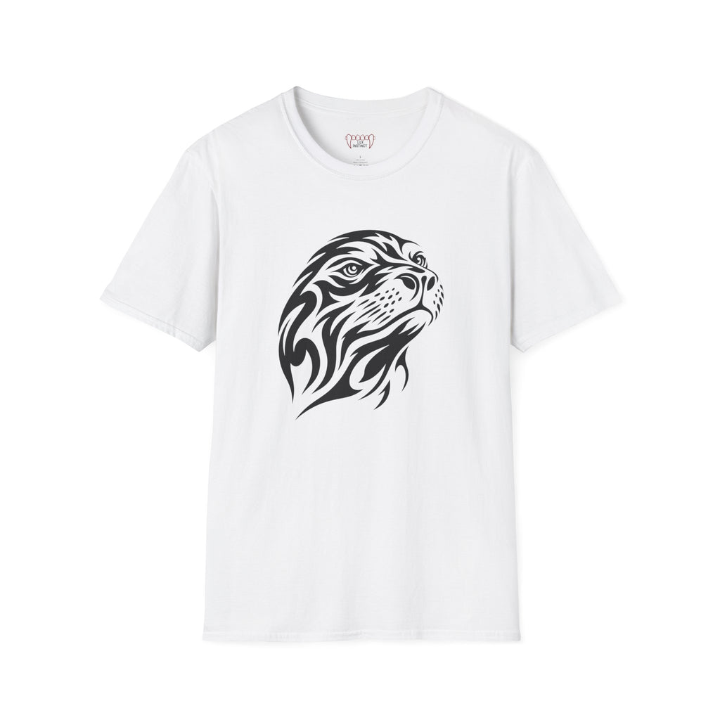 Gazing Sea Leopard T-shirt