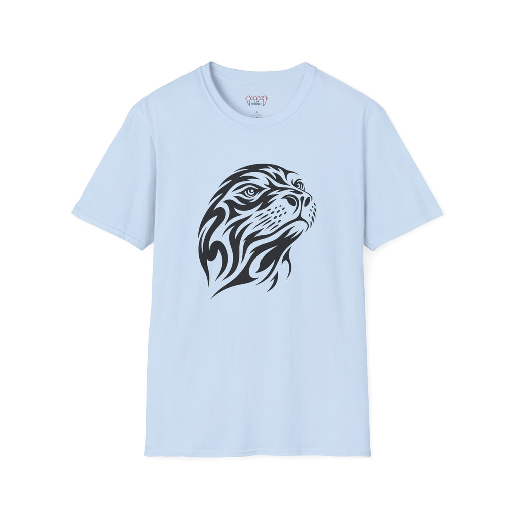 Gazing Sea Leopard T-shirt